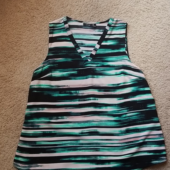 Apt 9 Sleeveless blouse - Picture 3 of 3